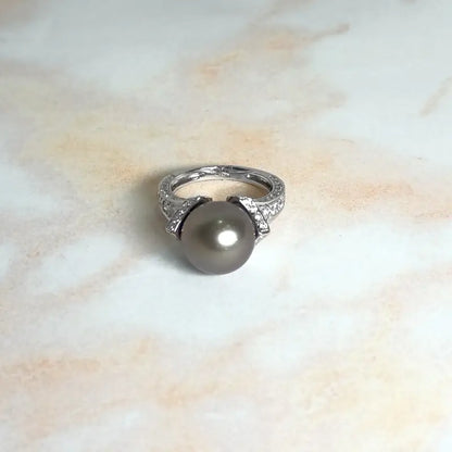 Tahitian Pearl Statement Ring in Ladies 18k White Gold